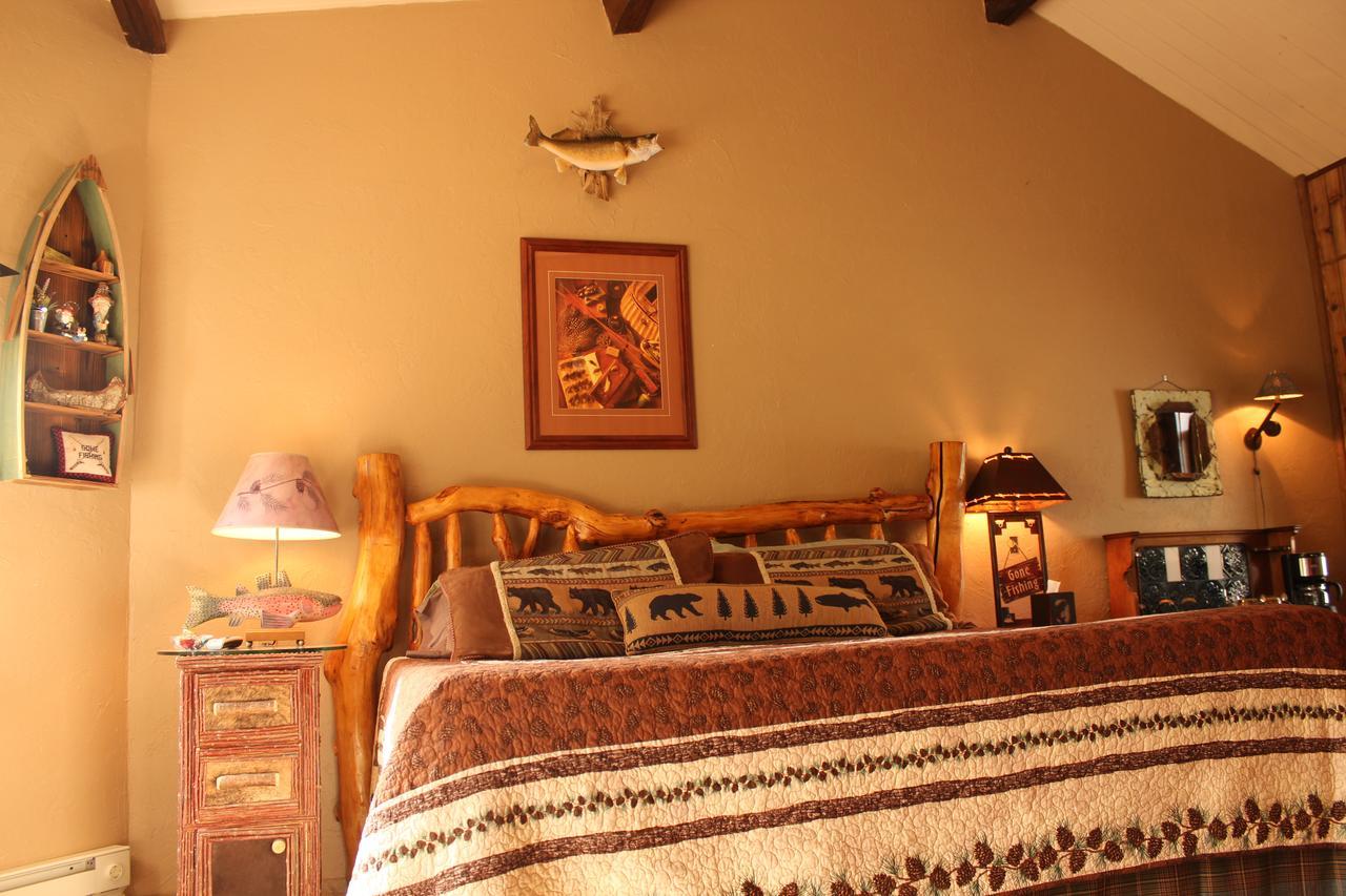 Mountain River Bed & Breakfast Buena Vista Bagian luar foto